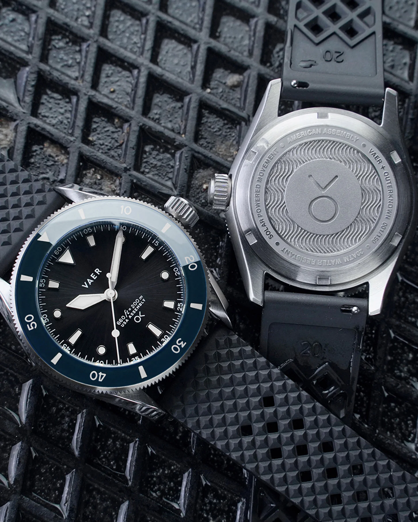 VAER x Outerknown D4 USA Solar Diver - Image 3